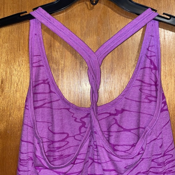 •OLD NAVY•BUNDLE OF 3-ACTIVEWEAR TANK TOPS SIZE S-M EUC - Picture 13 of 14